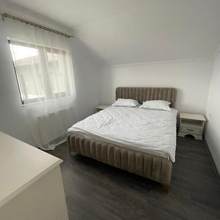 Eroilor II Apartament Apartment Suceava Exterior foto